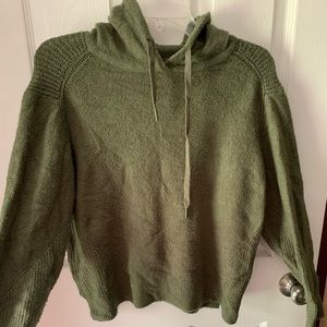 Time & Tru Sweater Pull-Over